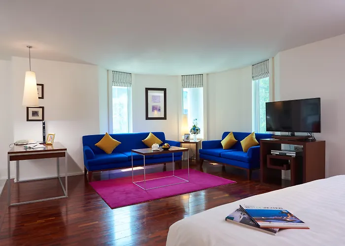 Hotel Triple Two Silom 4*