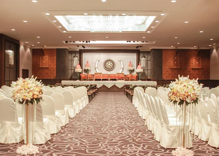 Hotel Triple Two Silom 4*