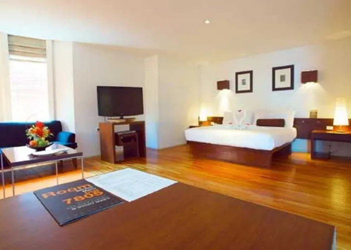 Hotel Triple Two Silom 4*