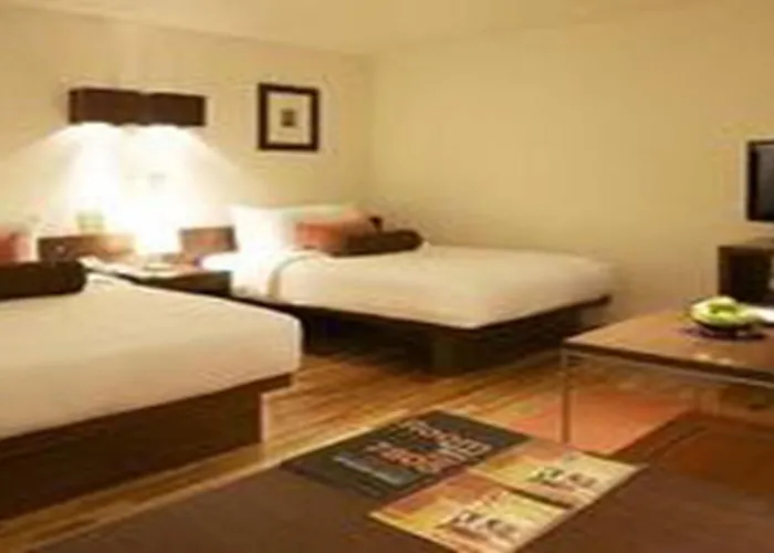 Triple Two Silom Hotel Banguecoque